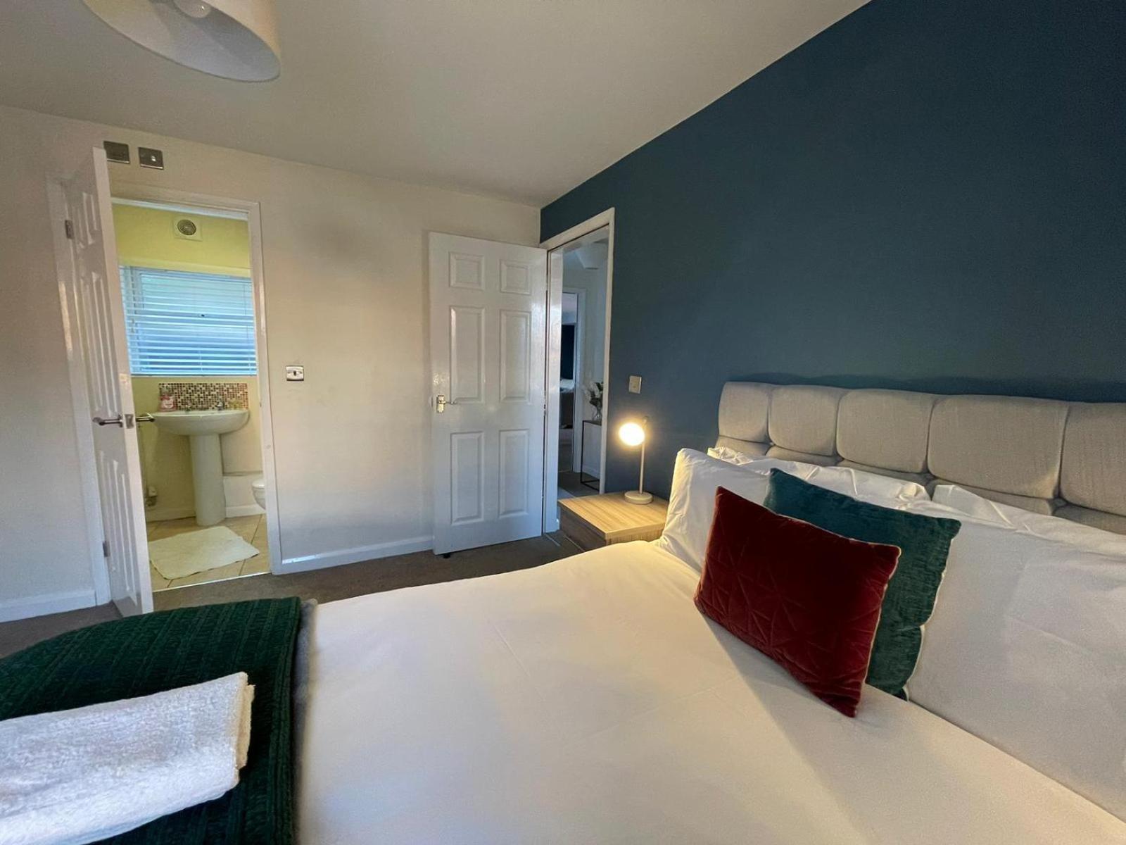 Barroon Castle Apartments, Near Airport, Free Parking, By Derbnb Castle Donington Ngoại thất bức ảnh